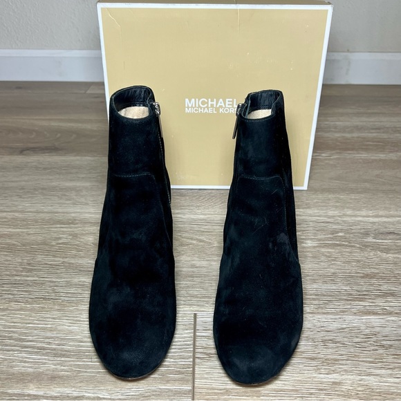 Michael Kors Sabrina Bootie Black Suede Women's Size 8M - Picture 6 of 10